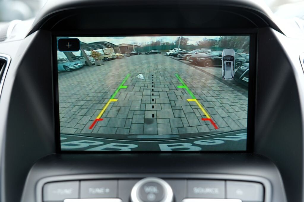 Ford Kuga SUV / Terénní 2,0 l 132 kw