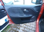 Nissan Note Kombi 1,4 l 65 kw