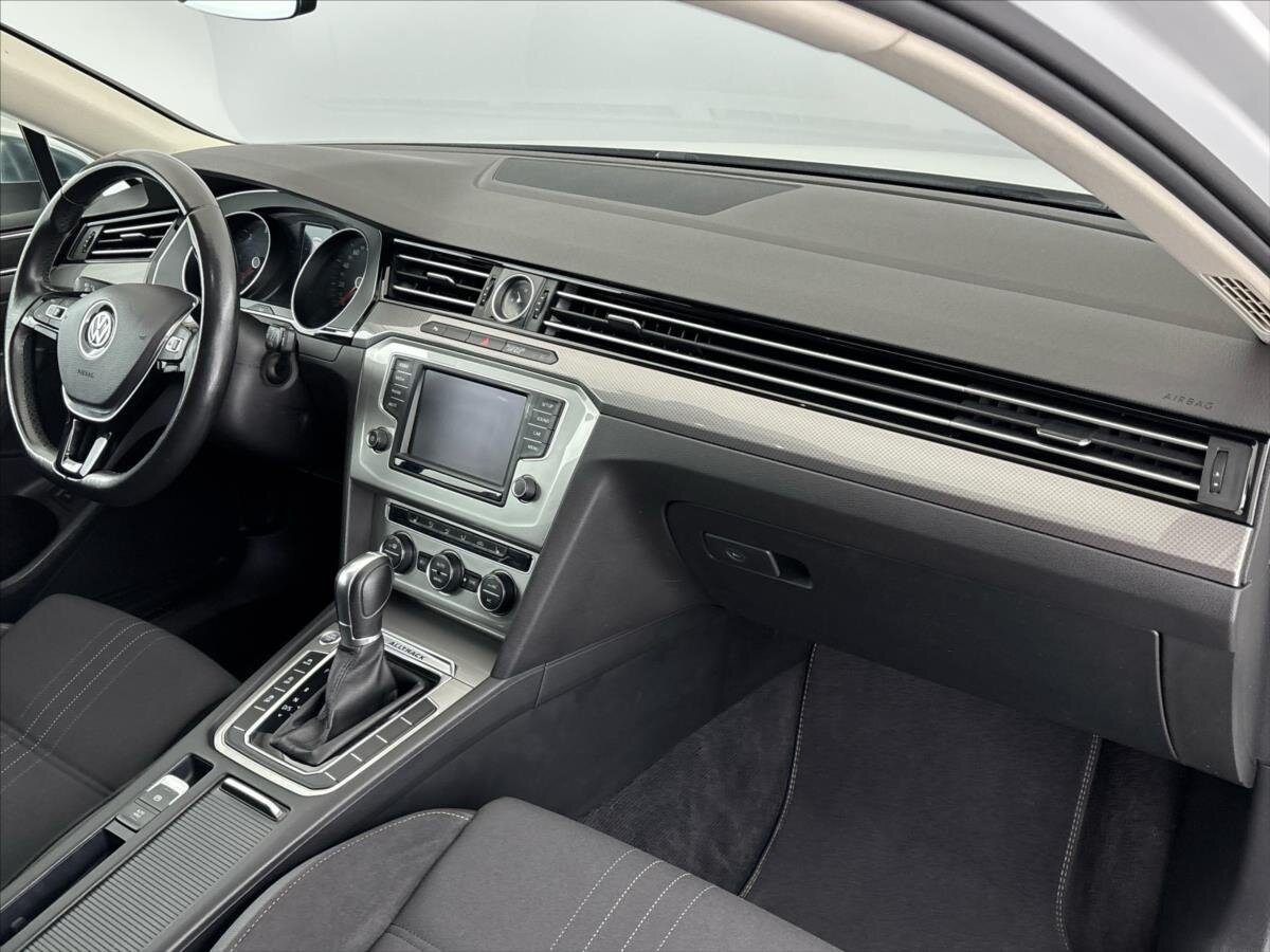 Volkswagen Passat Kombi 2,0 l 140 kw