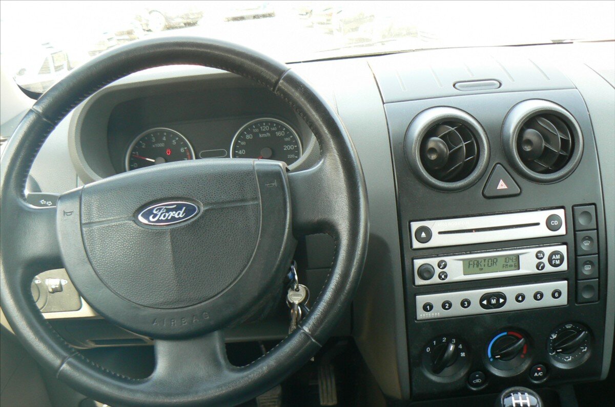 Ford Fusion Kombi 1,6 l 74 kw