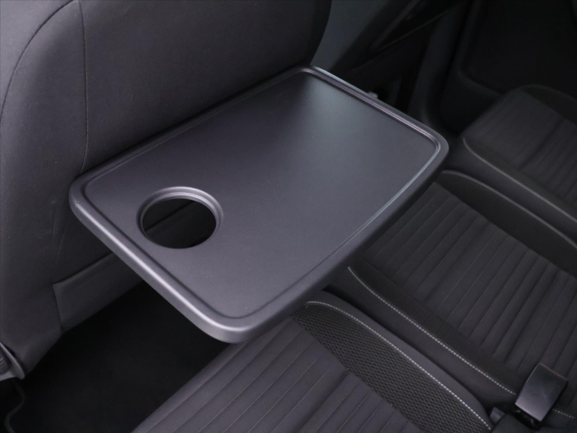 Volkswagen Touran MPV 1,2 l 77 kw