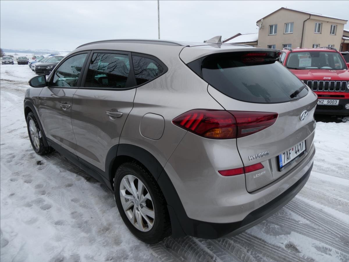 Hyundai Tucson SUV 1,6 l 85 kw