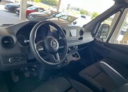 Mercedes-Benz Sprinter 10