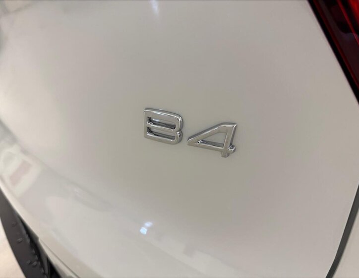 Volvo XC40 SUV / Terénní 2,0 l 120 kw