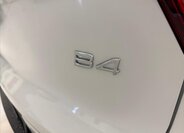 Volvo XC40 SUV / Terénní 2,0 l 120 kw