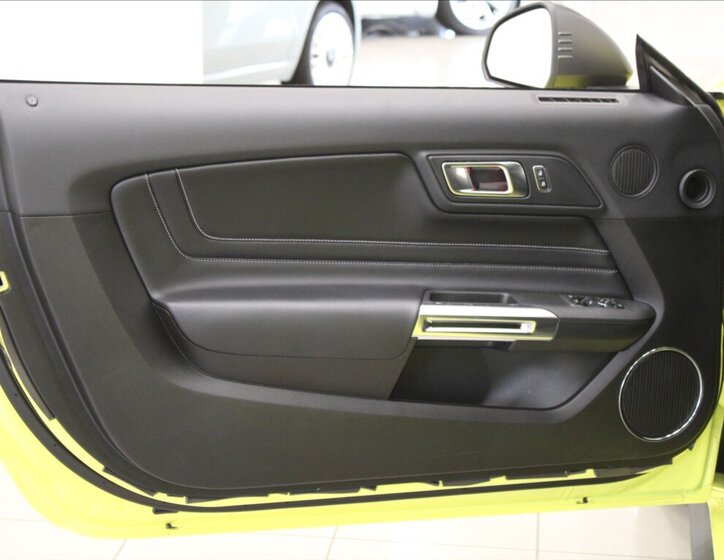 Ford Mustang Kupé 5,0 l 338 kw