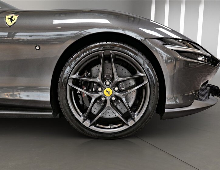 Ferrari Roma Kupé 3,9 l 456 kw