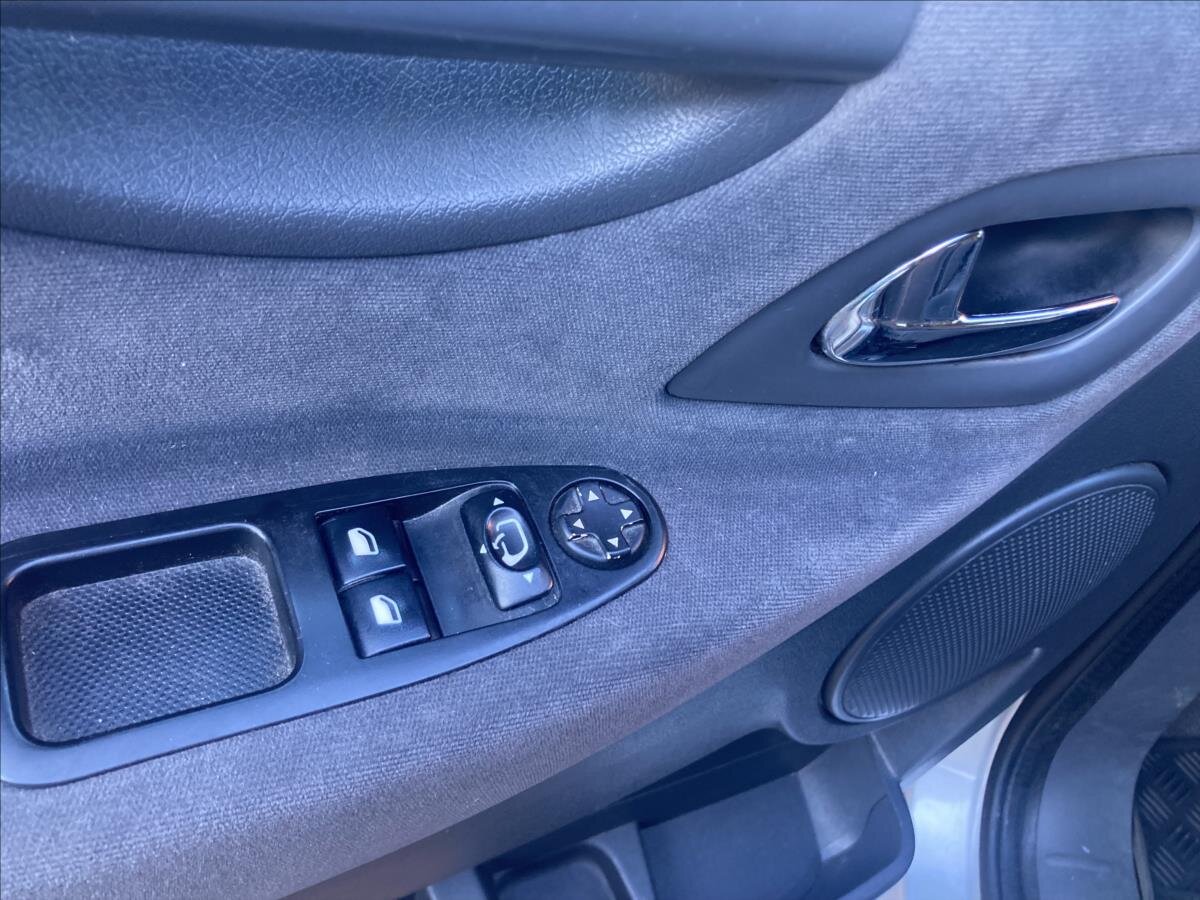 Fiat Scudo Kombi 2,0 l 94 kw