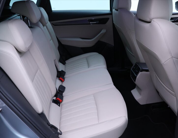 Škoda Karoq SUV / Terénní 1,5 l 110 kw