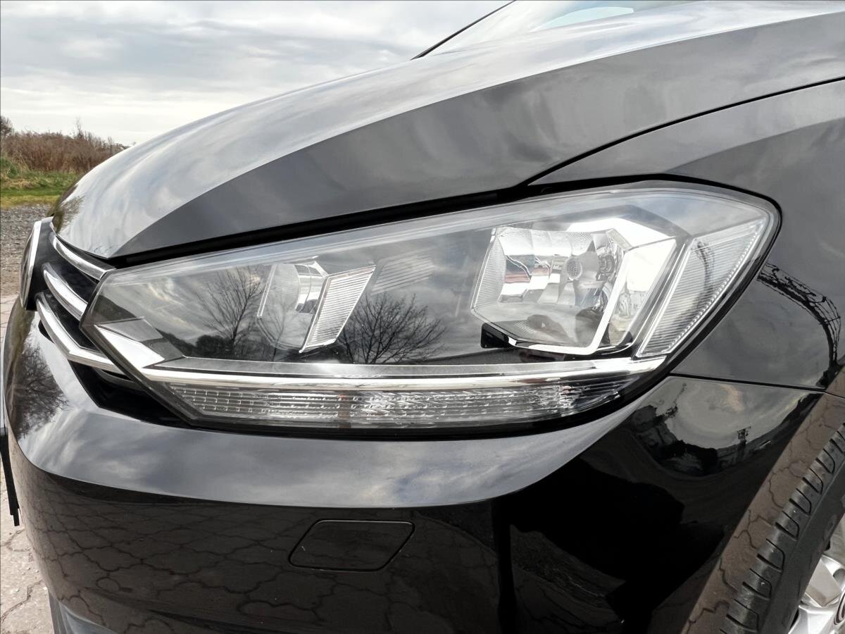 Volkswagen Touran Kombi 1,6 l 85 kw