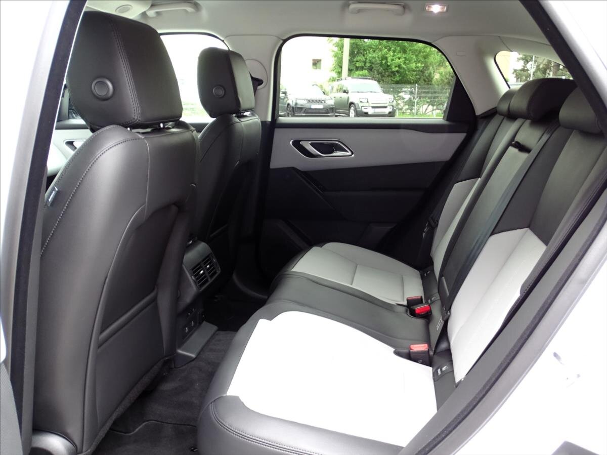 Land Rover Range Rover Velar SUV / Terénní 2,0 l 150 kw