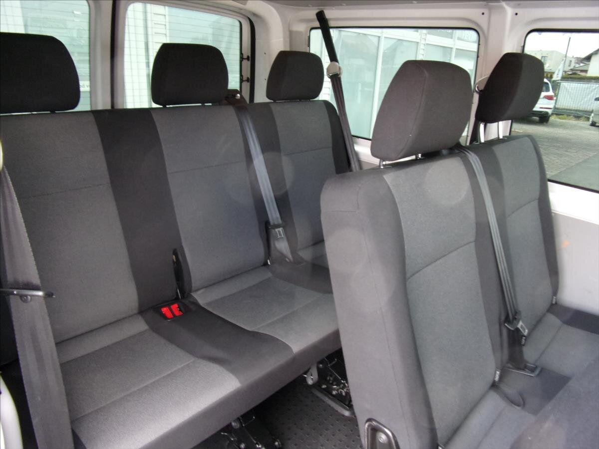 Volkswagen Transporter Kombi 2,0 l 75 kw