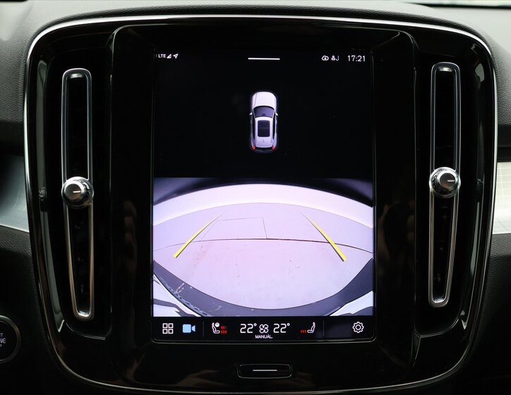 Volvo XC40 SUV 2,0 l 145 kw