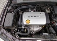 Opel Vectra Sedan 1,6 l 74 kw