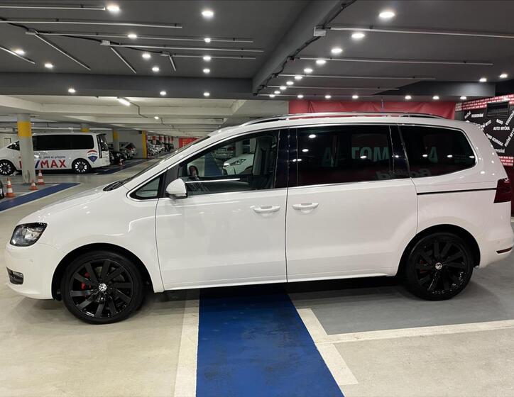 Volkswagen Sharan 8