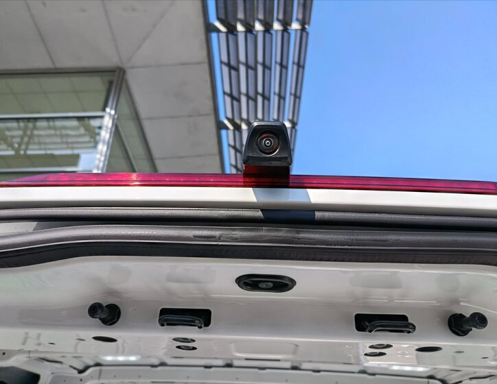 Volkswagen Crafter Skříň 2,0 l 103 kw