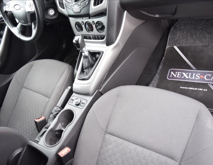 Ford Focus Kombi 998,0 92 kw