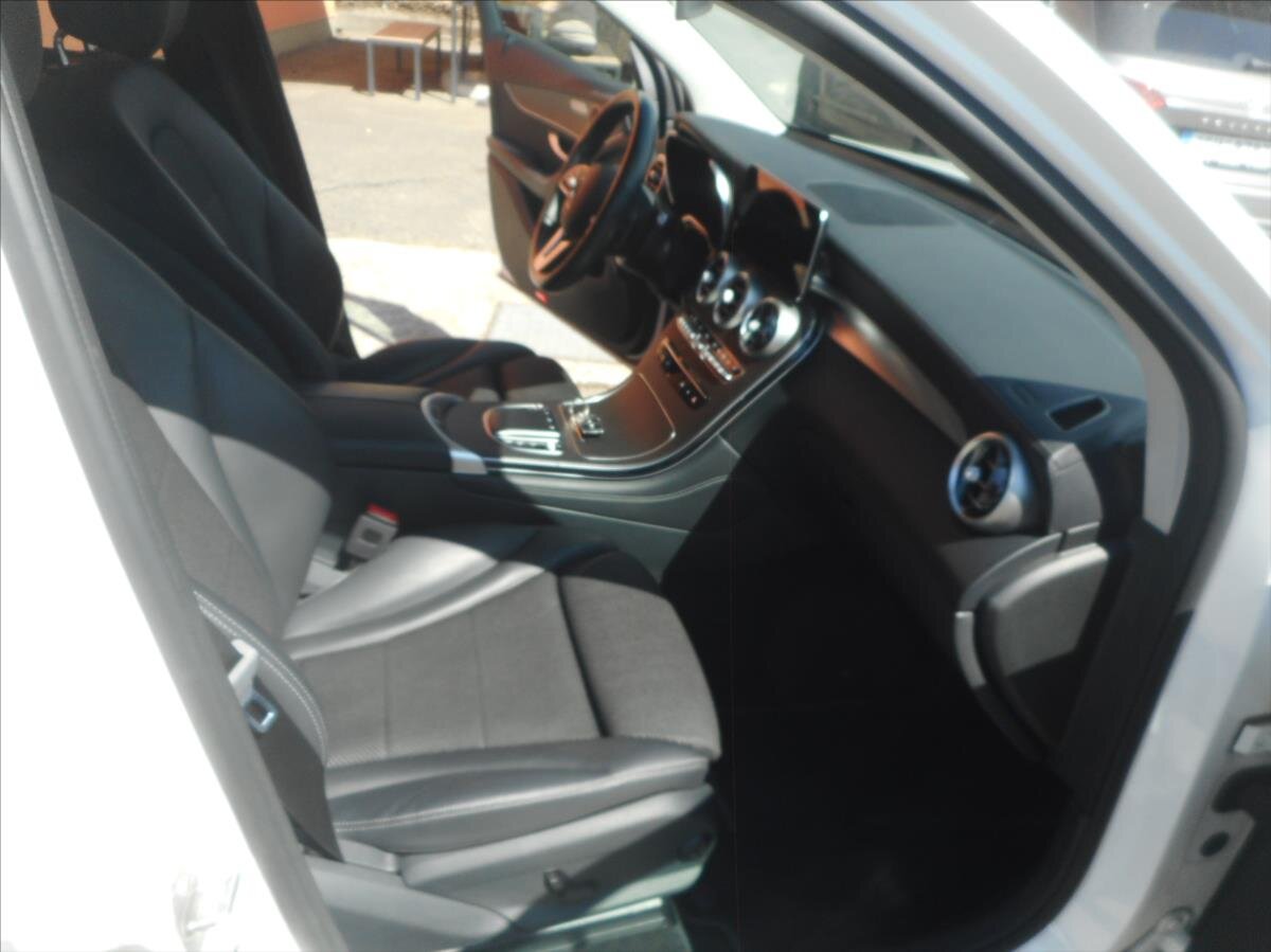 Mercedes-Benz GLC SUV / Terénní 2,0 l 143 kw