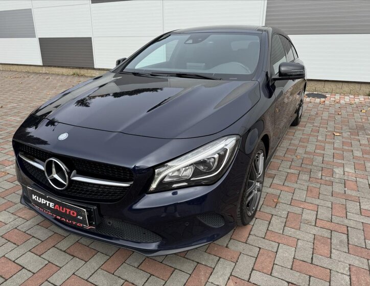 Mercedes-Benz CLA 3