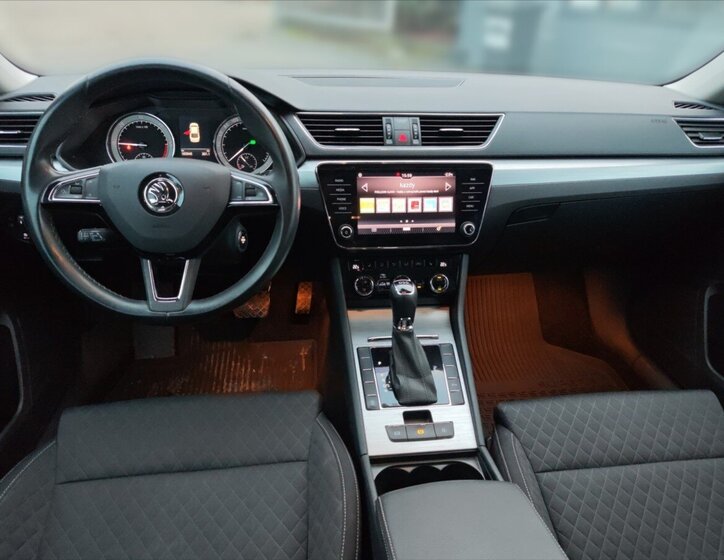 Škoda Superb Liftback 2,0 l 110 kw