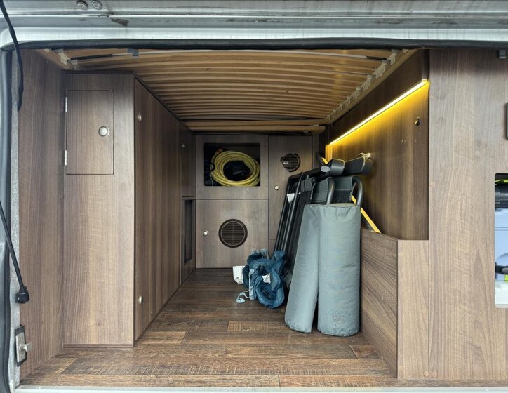 Peugeot Ostatní Ostatní 3,0 l 130 kw