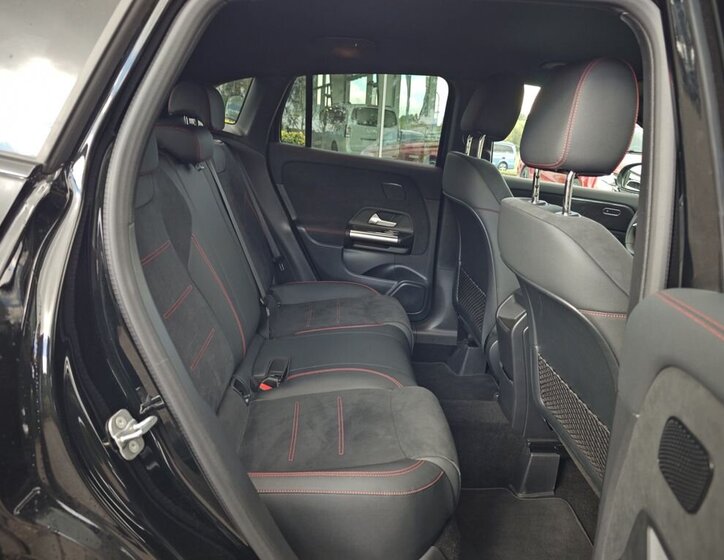 Mercedes-Benz GLA 20