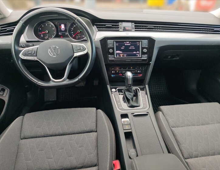 Volkswagen Passat Kombi 1,5 l 110 kw
