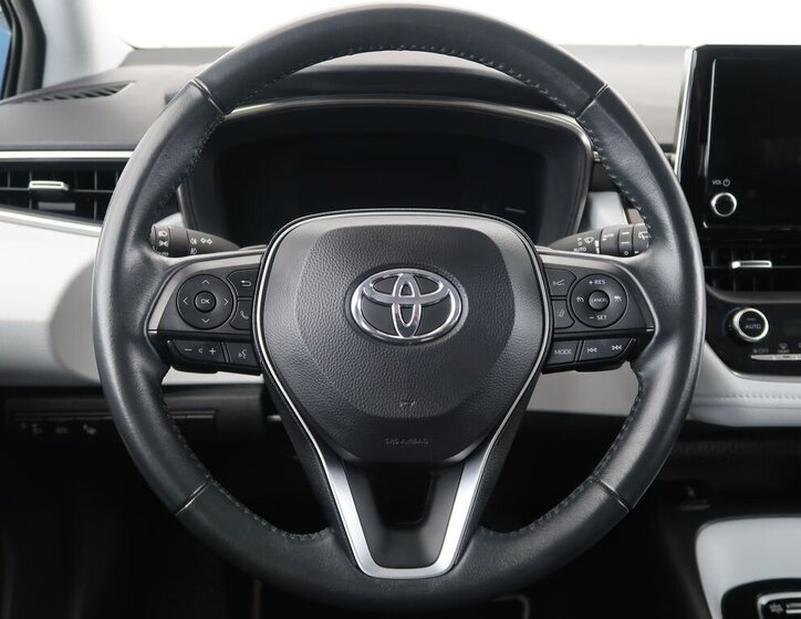 Toyota Corolla Kombi 2,0 l 112 kw