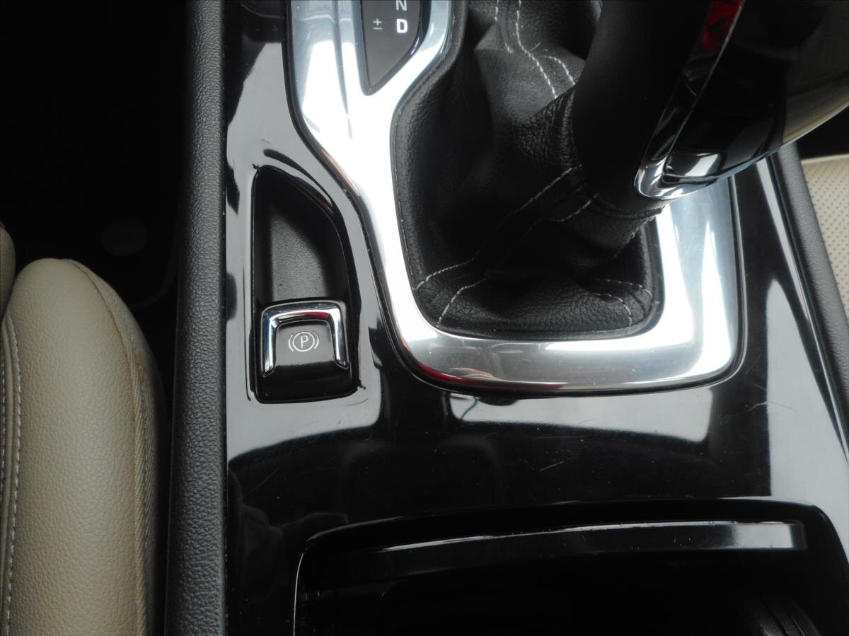 Opel Insignia Kombi 2,0 l 125 kw