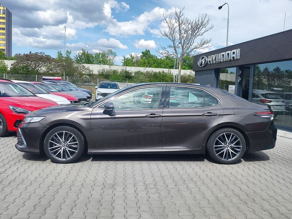 Toyota Camry Sedan / Limuzína 2,5 l 160 kw