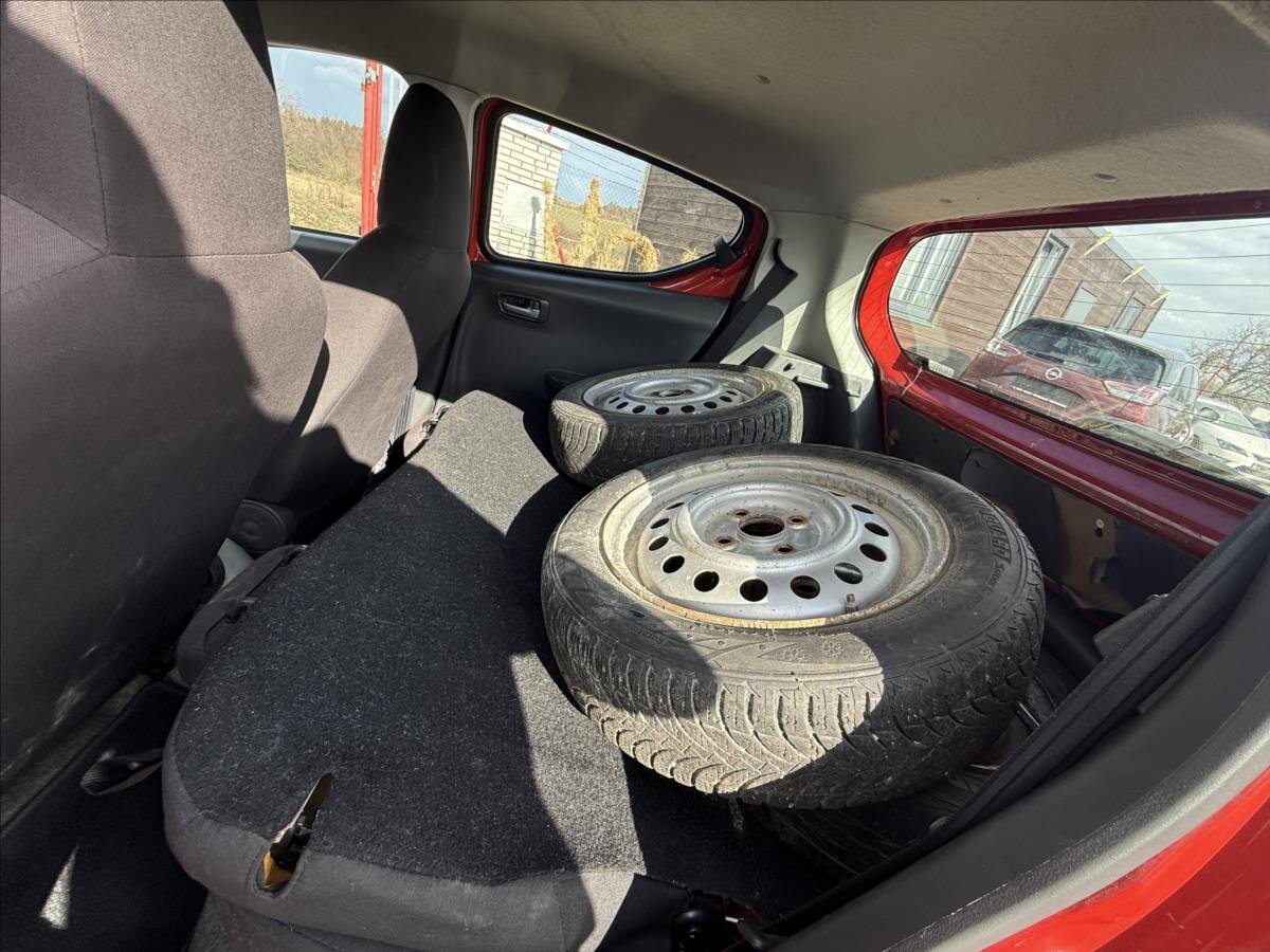 Suzuki Alto Hatchback 996,0 50 kw