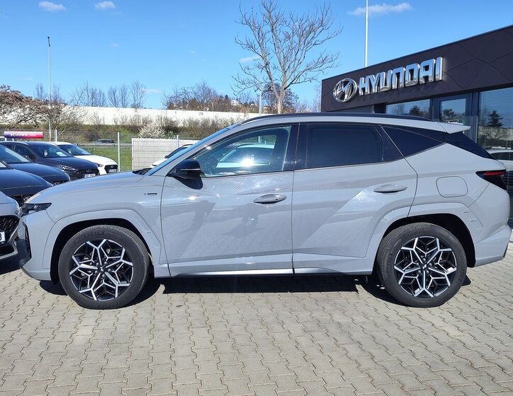 Hyundai Tucson SUV / Terénní 1,6 l 169 kw