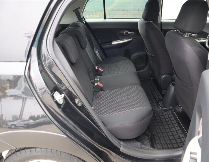 Toyota Urban Cruiser Hatchback 1,3 l 74 kw