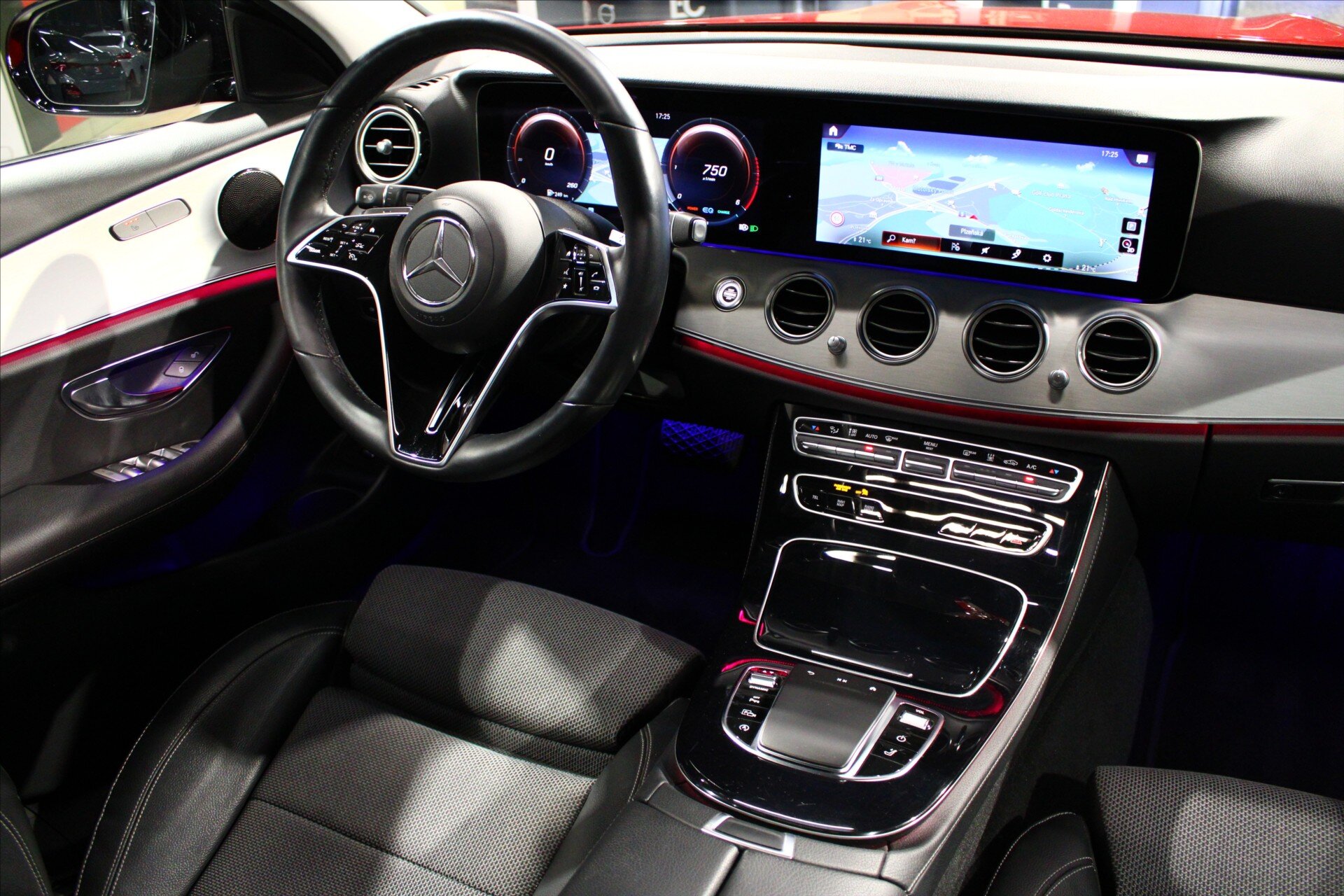 Mercedes-Benz Třídy E Kombi 2,0 l 195 kw