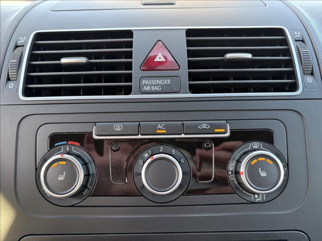 Volkswagen Touran MPV 1,2 l 77 kw