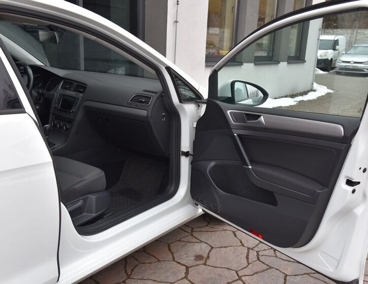 Volkswagen Golf Kombi 1,4 l 81 kw