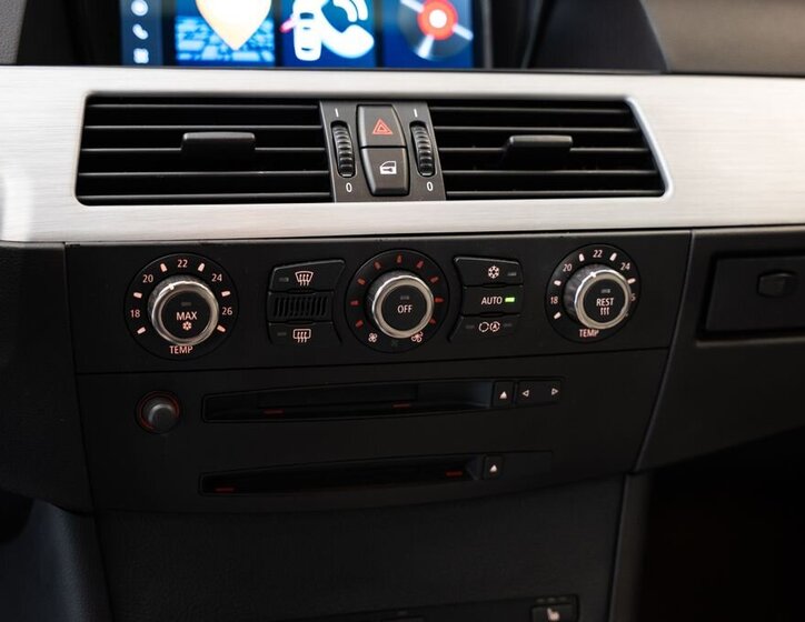 BMW M5 Sedan / Limuzína 5,0 l 373 kw