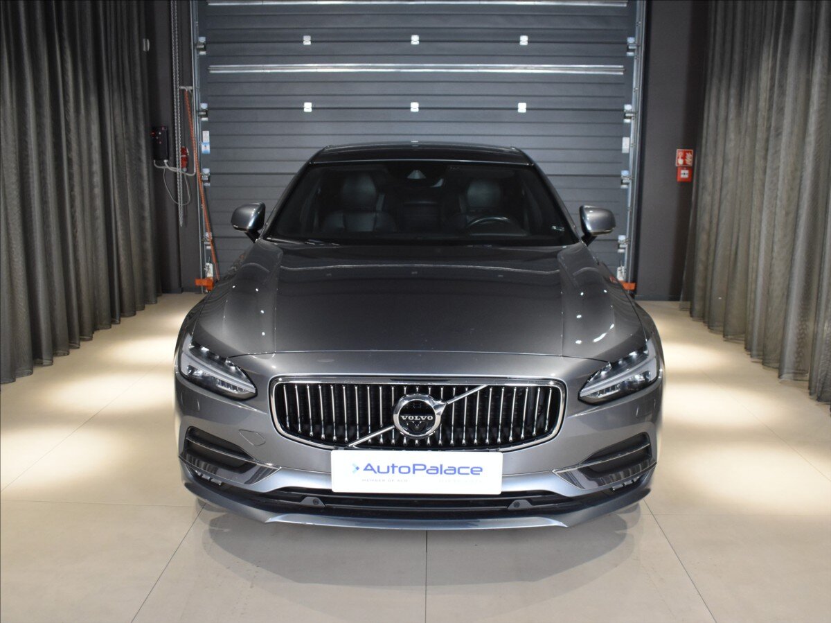 Volvo S90 Sedan / Limuzína 2,0 l 228 kw