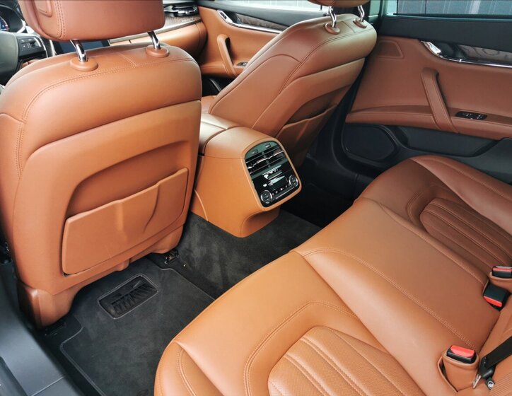 Maserati Quattroporte Sedan / Limuzína 3,0 l 202 kw