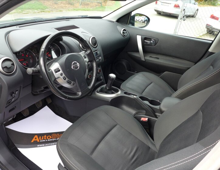 Nissan Qashqai SUV / Terénní 1,6 l 86 kw
