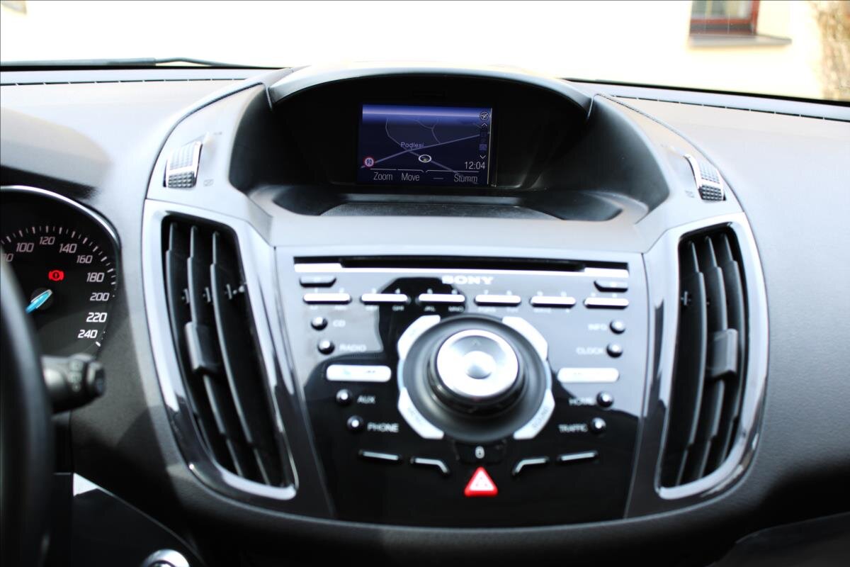 Ford Kuga SUV 1,5 l 110 kw