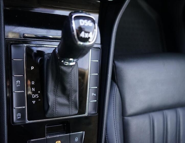 Škoda Superb 22