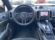 Porsche Cayenne SUV 3,0 l 184 kw