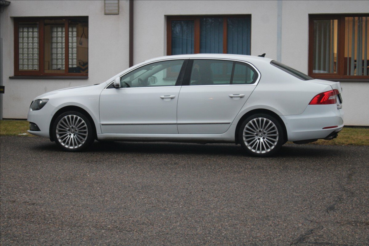 Škoda Superb Sedan 2,0 l 125 kw