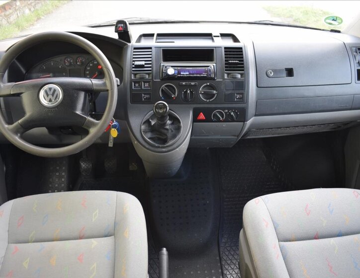Volkswagen Transporter Ostatní 2,5 l 96 kw
