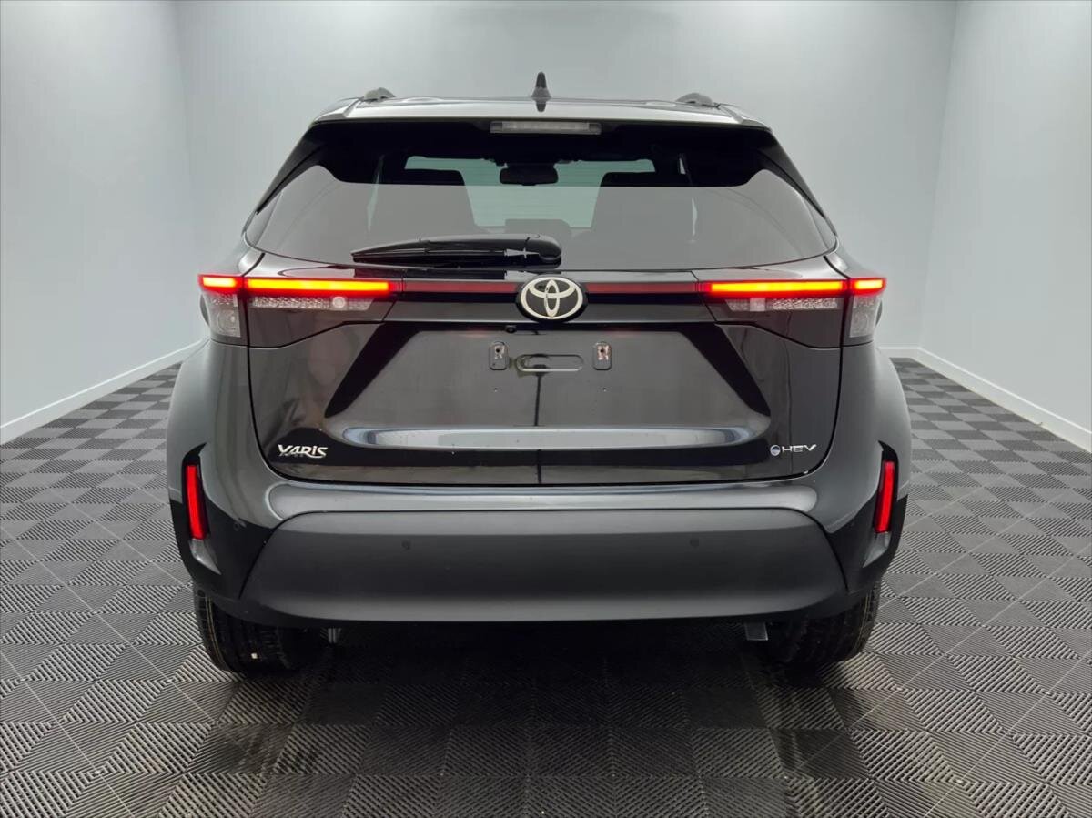 Toyota Yaris Cross SUV 1,5 l 85 kw