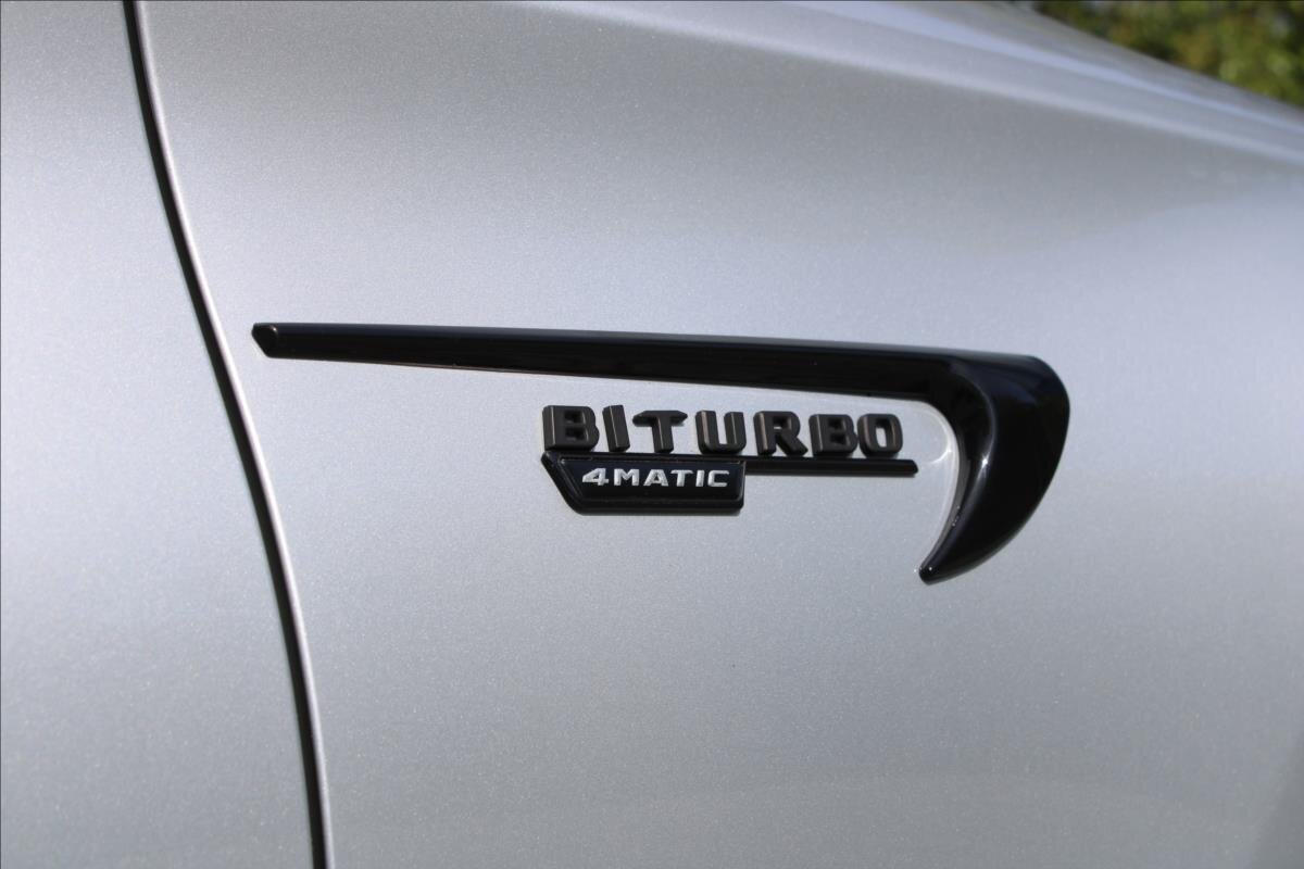 Mercedes-Benz Třídy C Sedan / Limuzína 3,0 l 270 kw