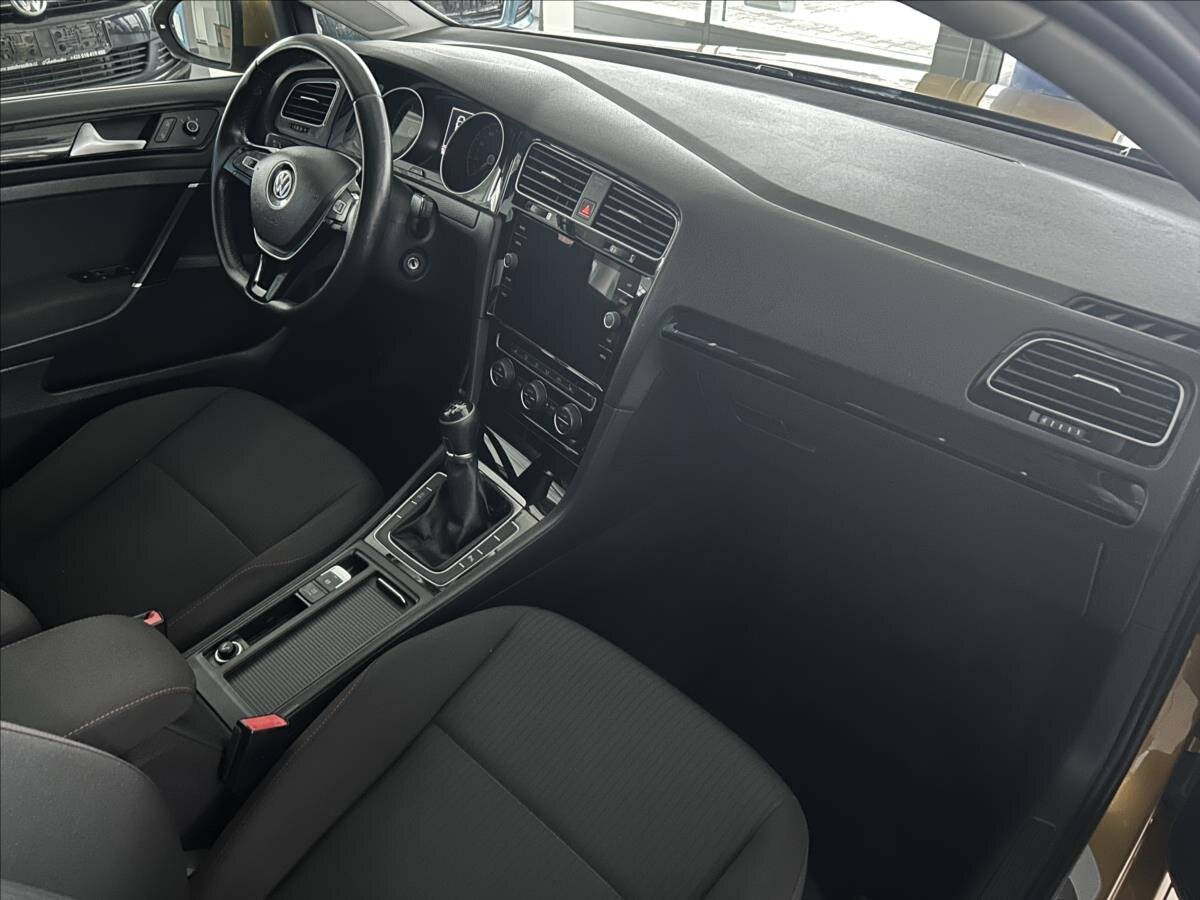 Volkswagen Golf Kombi 999,0 81 kw