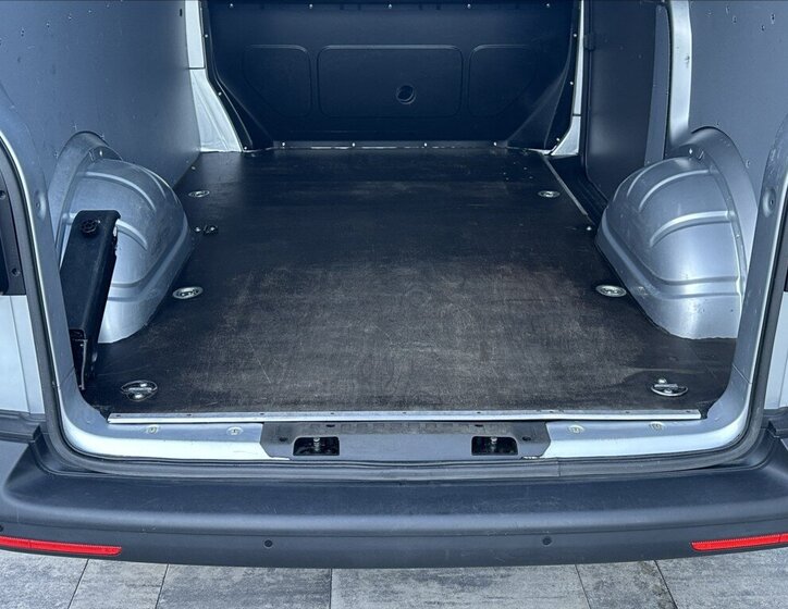 Volkswagen Transporter Skříň 2,0 l 110 kw
