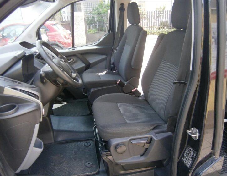 Ford Transit Custom Kombi 2,2 l 114 kw